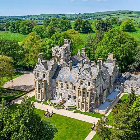 The Mabel Stone Cross Mansion